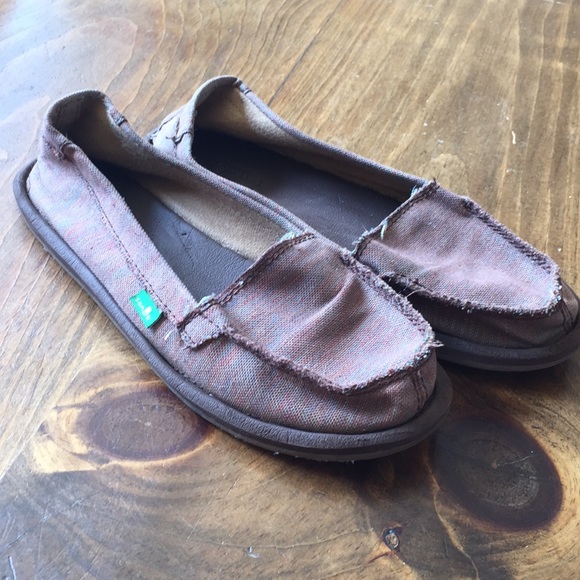 sanuk canvas shoes womens